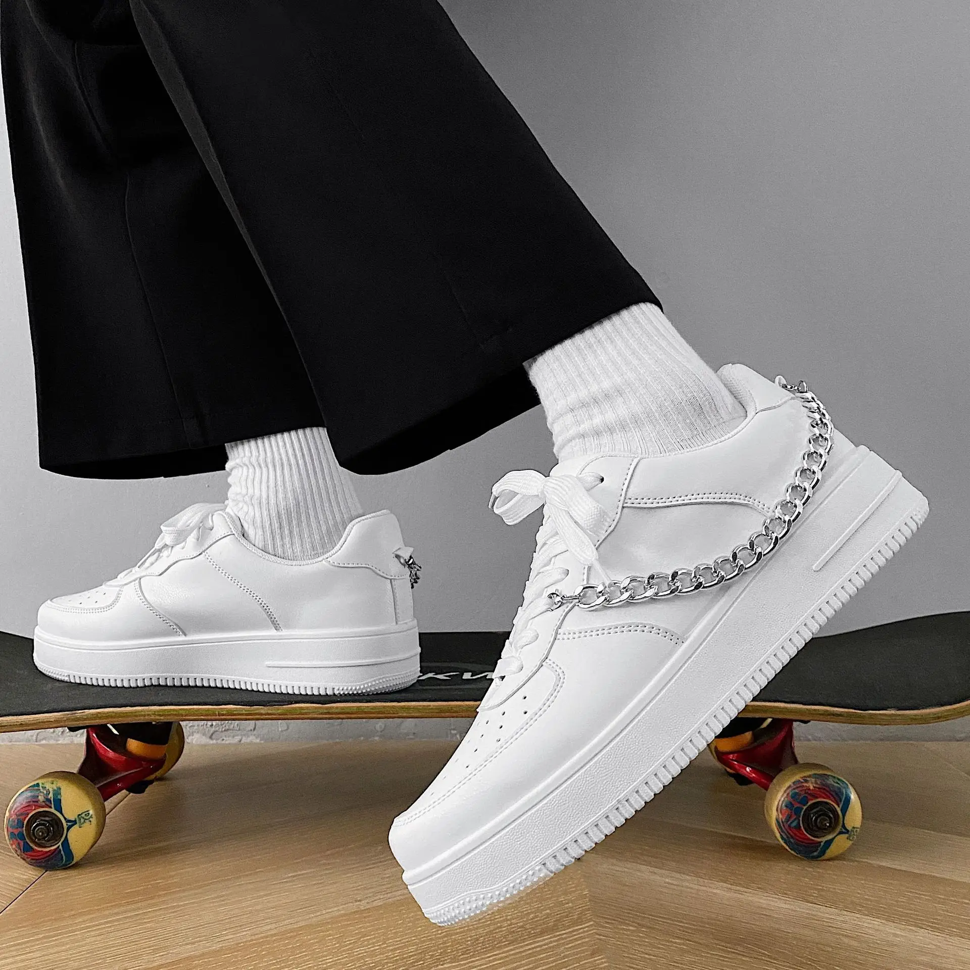 Boys leisure platfrom sneakers leather men shoes Classic shockproof men's sport shoes black white tennis
Boys leisure platfrom sneakers leather men shoes Classic shockproof men's sport shoes black white tennis