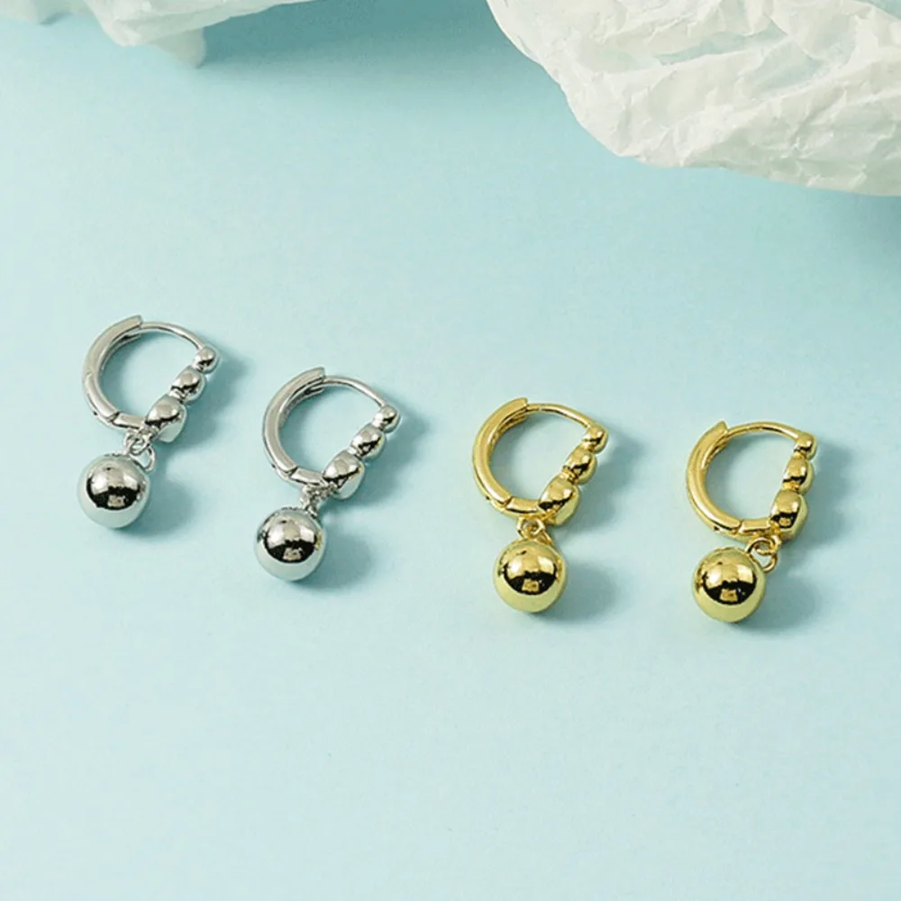 Silver Color Bead Pendant D Shaped Small Hoop Earrings Female Simple Creative Earrings Hot Sale Jewelry
Silver Color Bead Pendant D Shaped Small Hoop Earrings Female Simple Creative Earrings Hot Sale Jewelry