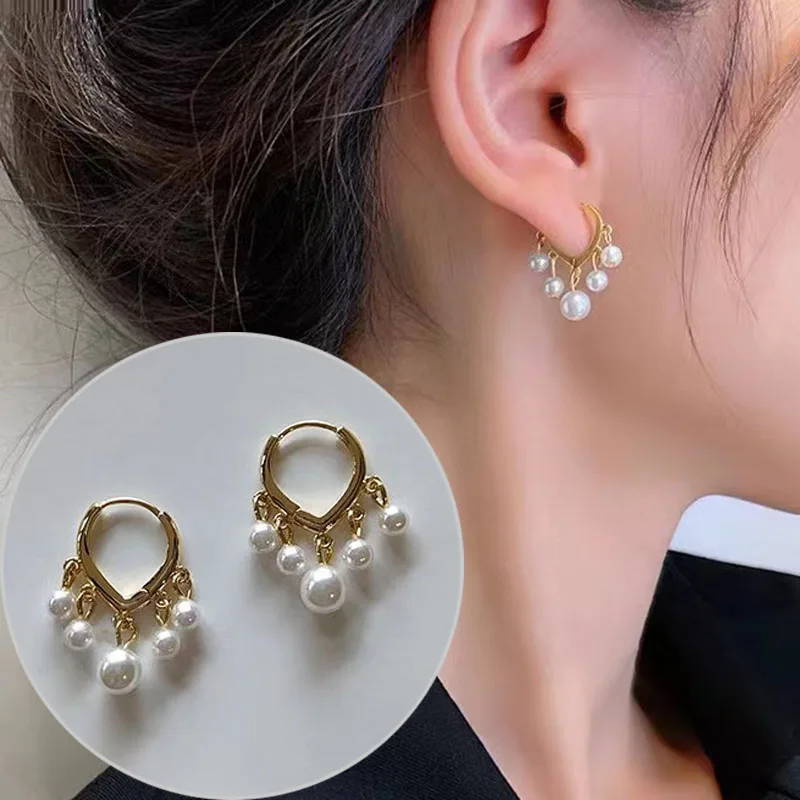 Fashion Round Pearl Earrings for Women Love Heart Hoop Earrings Temperament Wedding Jewelry Gifts
Fashion Round Pearl Earrings for Women Love Heart Hoop Earrings Temperament Wedding Jewelry Gifts