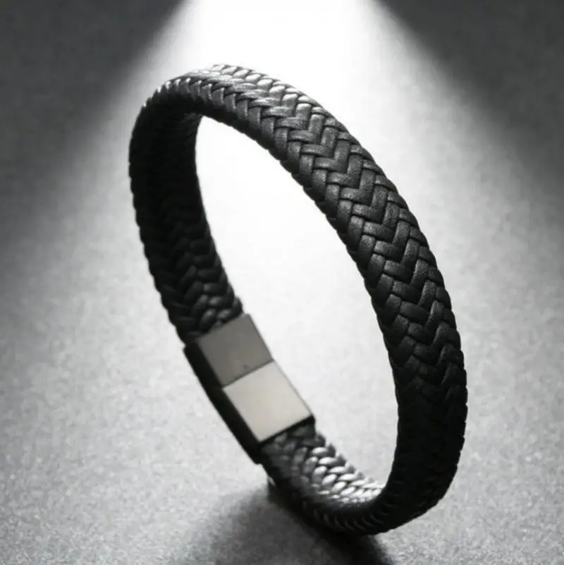 Fashion Trend Simple Handwoven Black Leather Magnetic Buckle Bracelet Men's Casual Everyday Jewelry Gift
Fashion Trend Simple Handwoven Black Leather Magnetic Buckle Bracelet Men's Casual Everyday Jewelry Gift