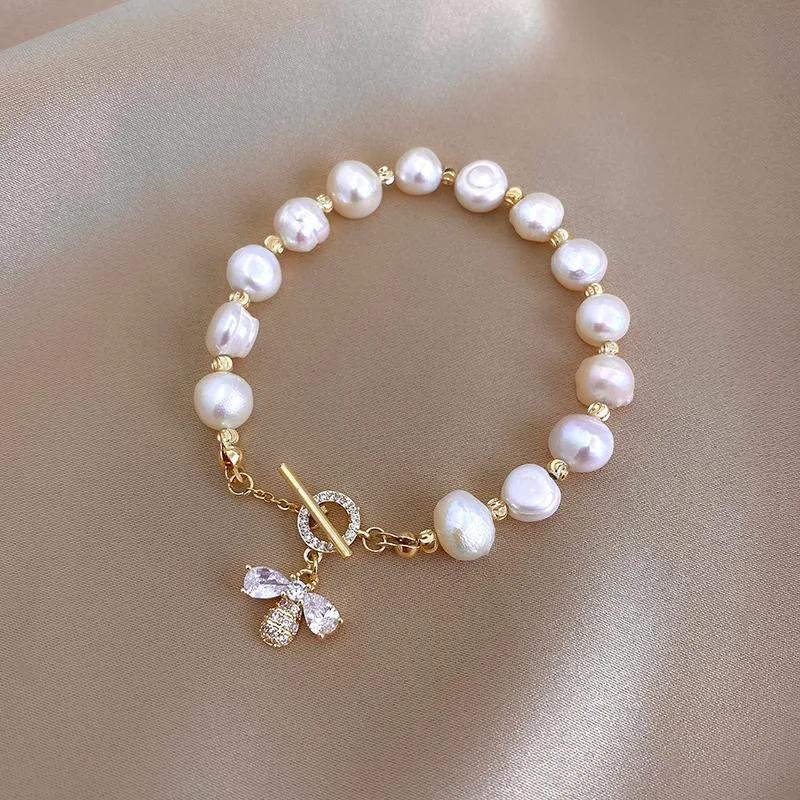 2023 Elegant Baroque Pearl String Bracelet For Woman Luxury Zircon Bee Pendant Bracelet Fashion Girl's Sweet Jewelry
2023 Elegant Baroque Pearl String Bracelet For Woman Luxury Zircon Bee Pendant Bracelet Fashion Girl's Sweet Jewelry