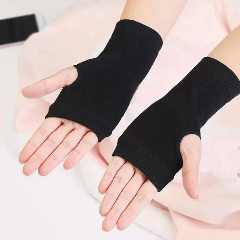 2 pairs Spring cotton gloves half finger sports fingerless gloves knitted short style thin style arm sleeve cosplay accessory
2 pairs Spring cotton gloves half finger sports fingerless gloves knitted short style thin style arm sleeve cosplay accessory