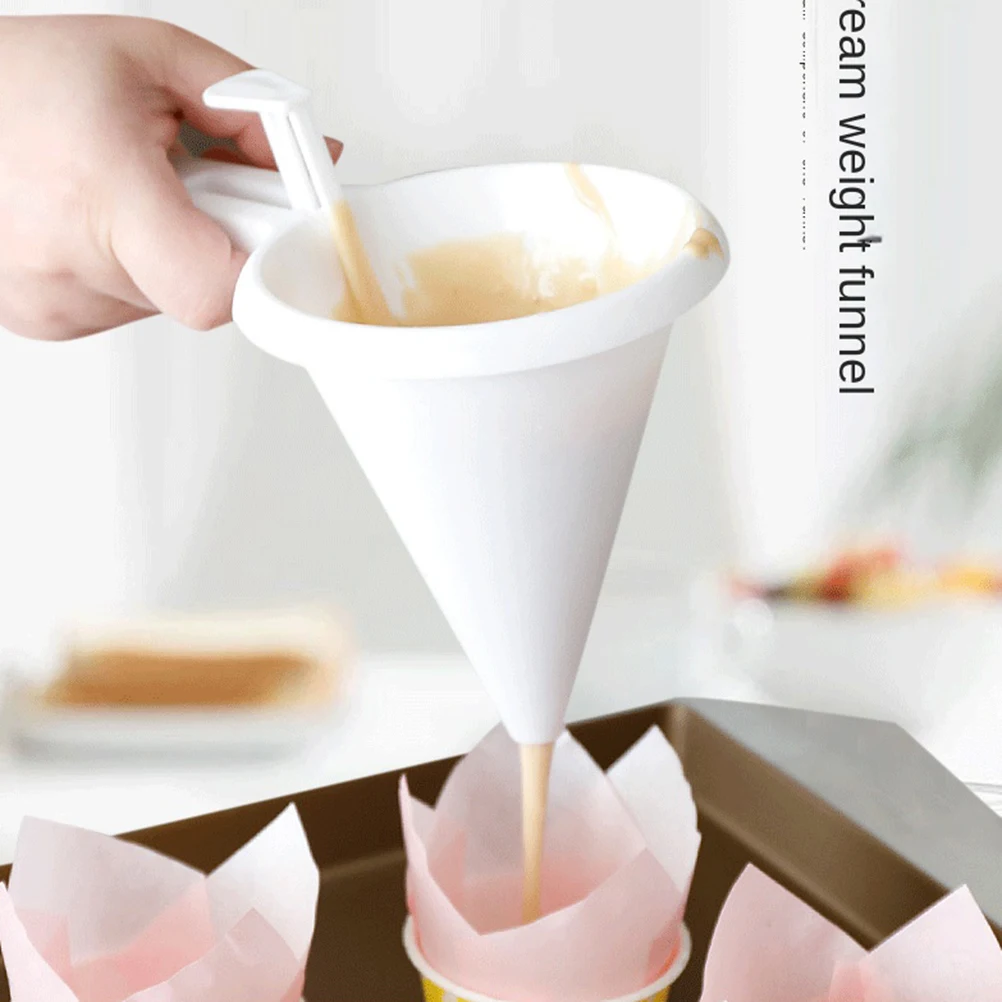Adjustable Baking Tools Icing Candy Kitchen Funnel Chocolate Pastry Accessories Batter Dispenser Cream Cookie Cupcake Pancake
Adjustable Baking Tools Icing Candy Kitchen Funnel Chocolate Pastry Accessories Batter Dispenser Cream Cookie Cupcake Pancake