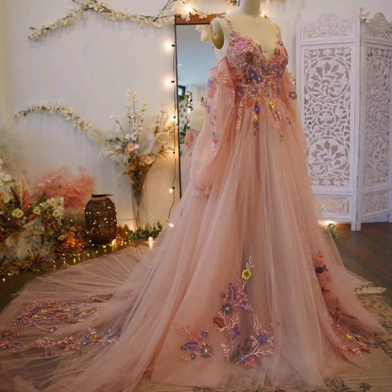 Pink Shiny Spaghetti Straps Boho Wedding Gowns Lace Applique 2023 Robe Mariage Long Sleeved Princess Tulle Bridal Dress
Pink Shiny Spaghetti Straps Boho Wedding Gowns Lace Applique 2023 Robe Mariage Long Sleeved Princess Tulle Bridal Dress