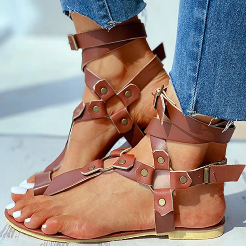 New Women's Shoes Solid Color PU Circle Rivet Buckle Toe Ring Flat Heel Comfortable Fashion Personality Elegant Sandals KE830
New Women's Shoes Solid Color PU Circle Rivet Buckle Toe Ring Flat Heel Comfortable Fashion Personality Elegant Sandals KE830