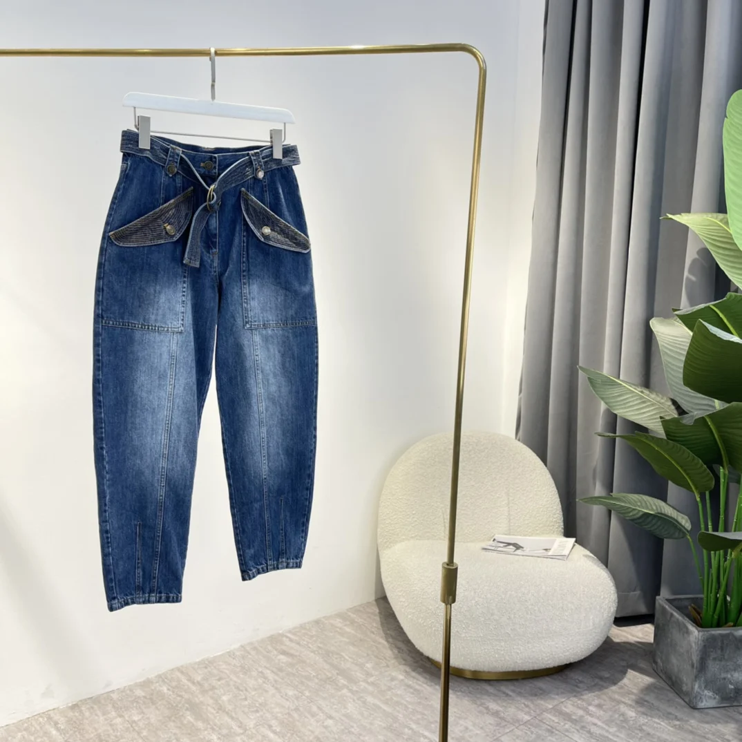 2022 Summer Brand-new High Quality Slash Pockets Mid Waist Blue Denim Cotton Women Harem Pants With Sashes
2022 Summer Brand-new High Quality Slash Pockets Mid Waist Blue Denim Cotton Women Harem Pants With Sashes