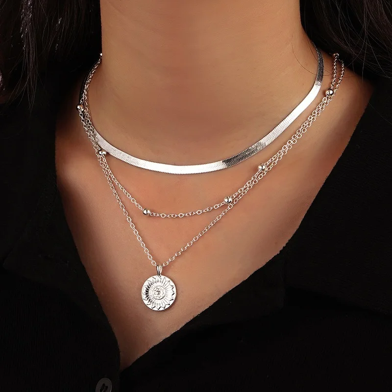 Bohemian Fashion Gold Coin Pendant Necklace for 2022 Vintage Multilayer Choker Chain Women Collier Femme Collares Jewelry Gift
Bohemian Fashion Gold Coin Pendant Necklace for 2022 Vintage Multilayer Choker Chain Women Collier Femme Collares Jewelry Gift