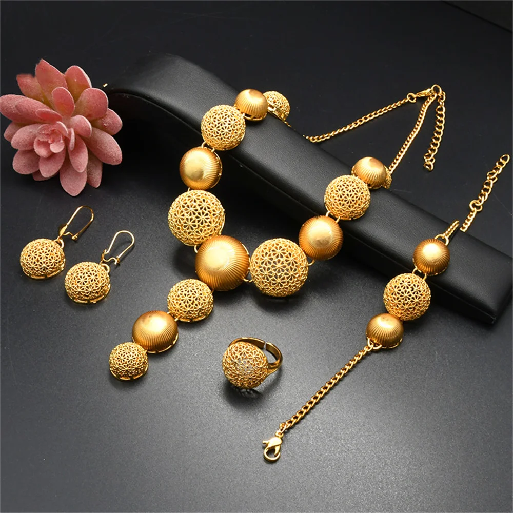 Dubai Jewelry Sets Ball Hollow Bridal Wedding Earrings Necklace Bracelet Ring Gold Planted For Women Anniversary Daily Wear
Dubai Jewelry Sets Ball Hollow Bridal Wedding Earrings Necklace Bracelet Ring Gold Planted For Women Anniversary Daily Wear
