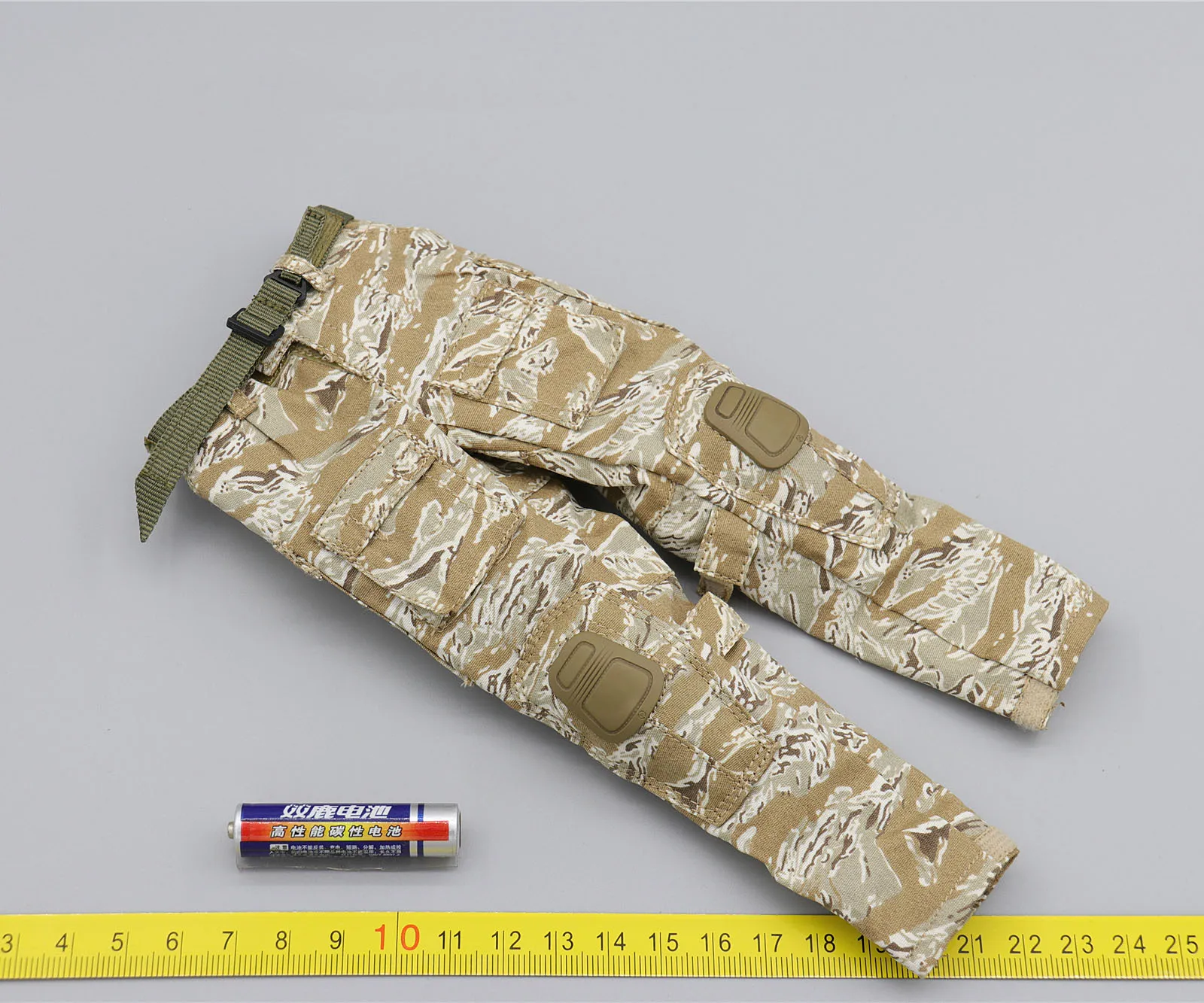 Easy&Simple ES 26046S 1/6 75th Cavalry Regiment 2nd Cavalry Battalion Pants Model Fit 12'' Action Figure In Stock
Easy&Simple ES 26046S 1/6 75th Cavalry Regiment 2nd Cavalry Battalion Pants Model Fit 12'' Action Figure In Stock