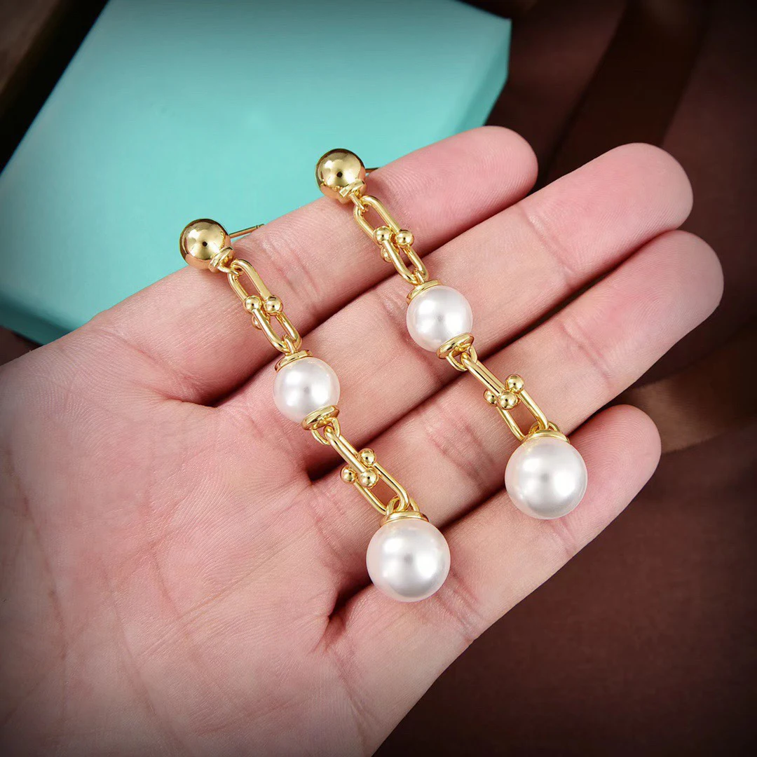 New In 925 Sterling Silver Earrings For Womens Luxury Charms Ear Stud Joint Pearl Summer Fashion Jewelry For Women Free Shipping
New In 925 Sterling Silver Earrings For Womens Luxury Charms Ear Stud Joint Pearl Summer Fashion Jewelry For Women Free Shipping