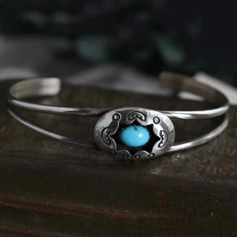 Tibetan Oval Natural Stone Open Bracelet Women's Accessories Double Layer Hollow Carved Totem Bracelet Jewelry
Tibetan Oval Natural Stone Open Bracelet Women's Accessories Double Layer Hollow Carved Totem Bracelet Jewelry