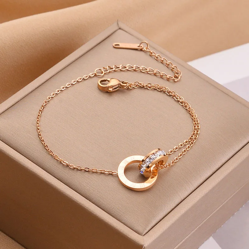 New Double Ring Roman Numerals Bracelets Women Retro Round Metal Hollow Link Chain Student Fashion Exquisite Jewelry Gift
New Double Ring Roman Numerals Bracelets Women Retro Round Metal Hollow Link Chain Student Fashion Exquisite Jewelry Gift
