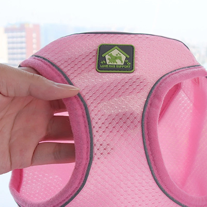 Pet Chest Strap Vest Type Dog Strap Small Cat Rope Outdoor Reflective And Breathable Dog Traction Rope Dogs Collar Seat Belts
Pet Chest Strap Vest Type Dog Strap Small Cat Rope Outdoor Reflective And Breathable Dog Traction Rope Dogs Collar Seat Belts