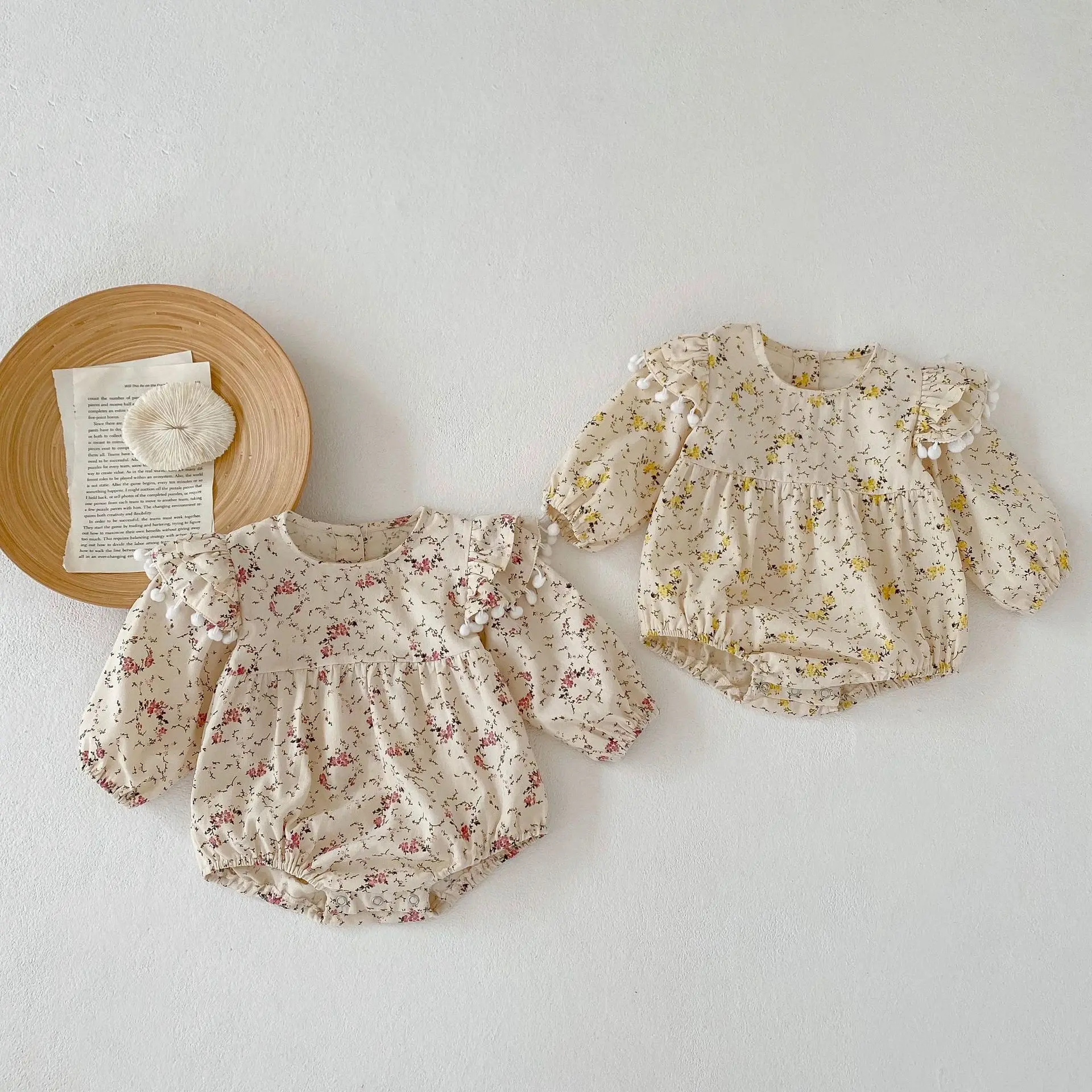 2022 Autumn New Girl Infant Flower Tassel Fly Sleeve Romper Newborn Boy Print Fashion Jumpsuit Baby Cotton Casual Loose Onesie
2022 Autumn New Girl Infant Flower Tassel Fly Sleeve Romper Newborn Boy Print Fashion Jumpsuit Baby Cotton Casual Loose Onesie