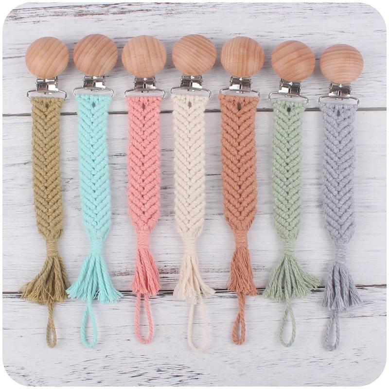 New Baby Pacifier Clip Wood Babies Soothe Nipple Teethers Toys Anti-lost Chain Hand-woven Color Cotton Rope Teething Accessories
New Baby Pacifier Clip Wood Babies Soothe Nipple Teethers Toys Anti-lost Chain Hand-woven Color Cotton Rope Teething Accessories