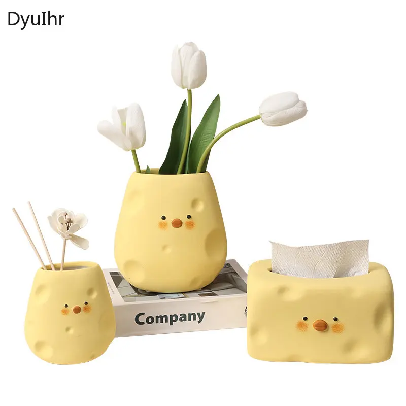 Креативная и милая керамическая ваза в скандинавском стиле, настольная лампа для хранения, аксессуары для украшения дома
Креативная и милая керамическая ваза в скандинавском стиле, настольная лампа для хранения, аксессуары для украшения дома