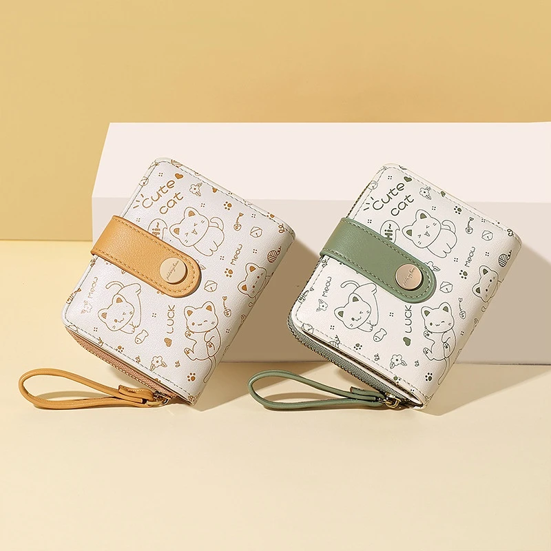Кошелек в японском стиле с милыми кошками для девочек, короткий держатель для карт для студентов, женский бумажник на молнии
Кошелек в японском стиле с милыми кошками для девочек, короткий держатель для карт для студентов, женский бумажник на молнии