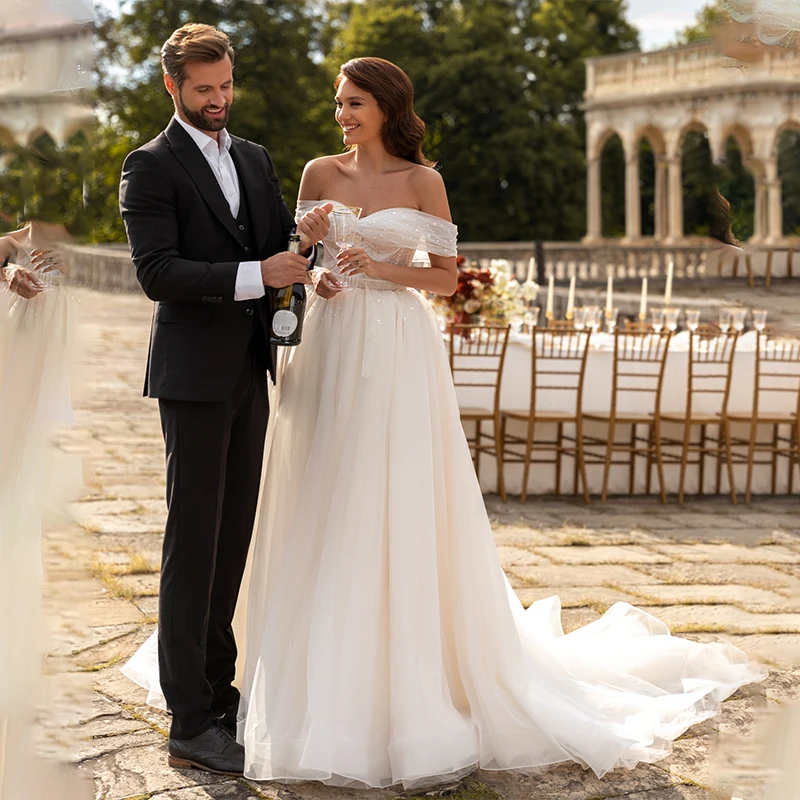 Blingbling Off the Shoulder Sashes A-line Wedding Dresses Court Train Wedding Gowns For Bride Vestido De Noiva
Blingbling Off the Shoulder Sashes A-line Wedding Dresses Court Train Wedding Gowns For Bride Vestido De Noiva
