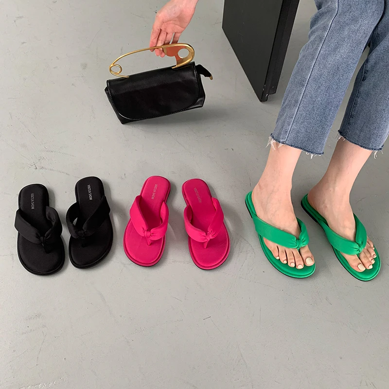 New Women Flip Flops 2022 Fashion Slippers Summer Beach Casual Outside Green Black Ladies Slides Female Flats Rubber Shoes
New Women Flip Flops 2022 Fashion Slippers Summer Beach Casual Outside Green Black Ladies Slides Female Flats Rubber Shoes