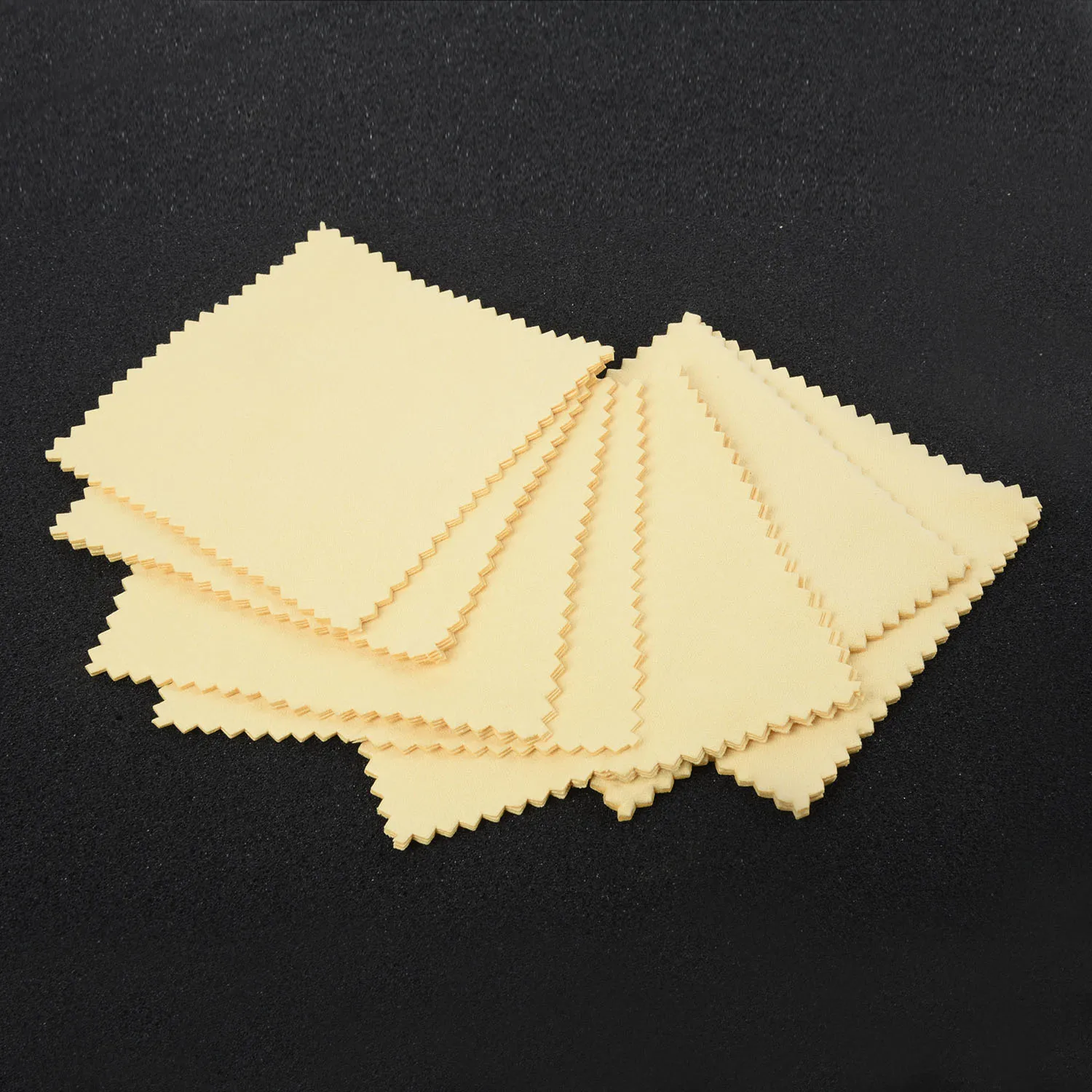 20PCS 10*10cm Microfiber Cleaning Cloth Nano Car Glass Coating Lint-free Waxing Towel Hand-held Cotton Brush Car Accessories
20PCS 10*10cm Microfiber Cleaning Cloth Nano Car Glass Coating Lint-free Waxing Towel Hand-held Cotton Brush Car Accessories