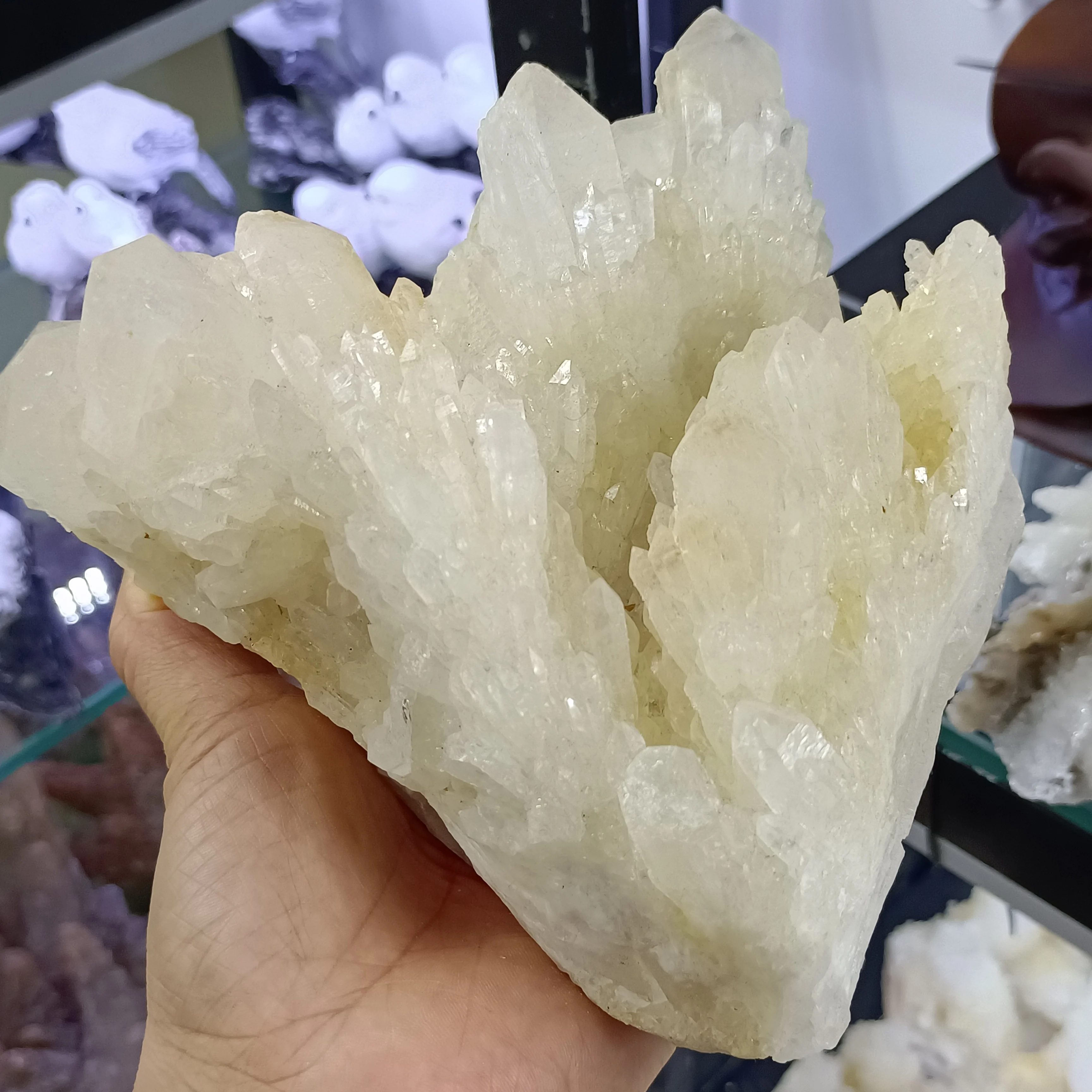 Натуральный белый бриллиант, энергетическая руда, украшение для дома и офиса, подарок, минерал, восстанавливающий 
Натуральный белый бриллиант, энергетическая руда, украшение для дома и офиса, подарок, минерал, восстанавливающий