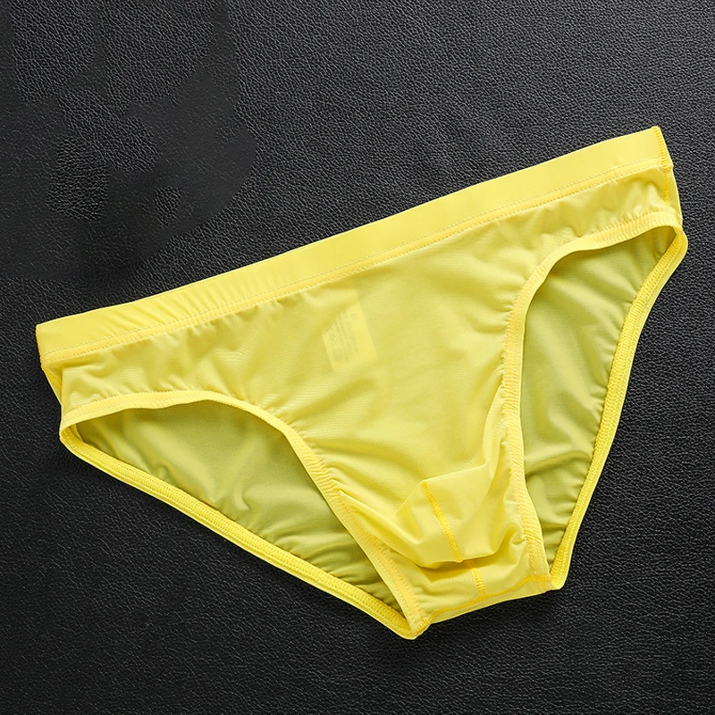 Ice Silk Panties For Men Seamless Underwear Men's Solid Briefs Mid-Waist Viscose Breathable Quick Dry Underpants High Elastic
Ice Silk Panties For Men Seamless Underwear Men's Solid Briefs Mid-Waist Viscose Breathable Quick Dry Underpants High Elastic