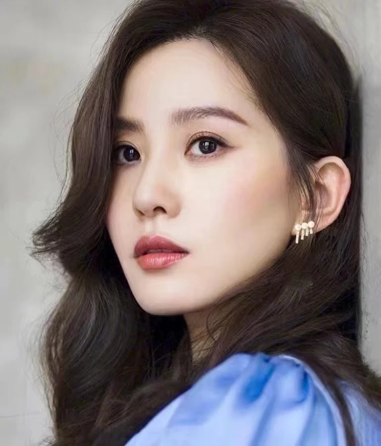 Korean fashion luxury quality jewelry for women, natural multi-bead 925 silver needle earrings, 2022 new designer Stud earrings
Korean fashion luxury quality jewelry for women, natural multi-bead 925 silver needle earrings, 2022 new designer Stud earrings