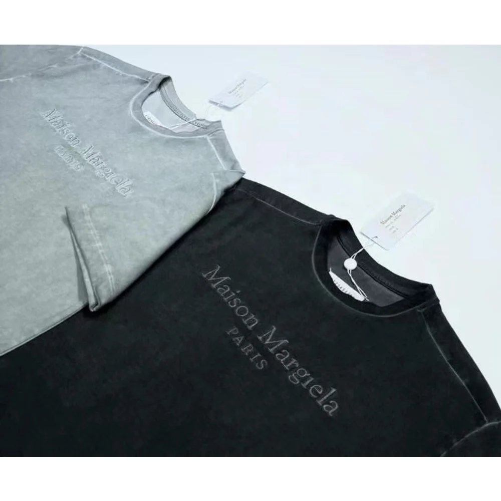Maison Margiela T-shirts Men's Women's Couple Summer 23SS New MM6 Washes Retro Oversized Short Sleeve Harajuku T-Shirt T Shirt
Maison Margiela T-shirts Men's Women's Couple Summer 23SS New MM6 Washes Retro Oversized Short Sleeve Harajuku T-Shirt T Shirt