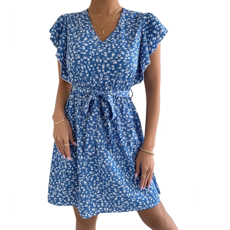 Женское платье-миди с коротким рукавом, V-образным вырезом и поясом
Женское платье-миди с коротким рукавом, V-образным вырезом и поясом