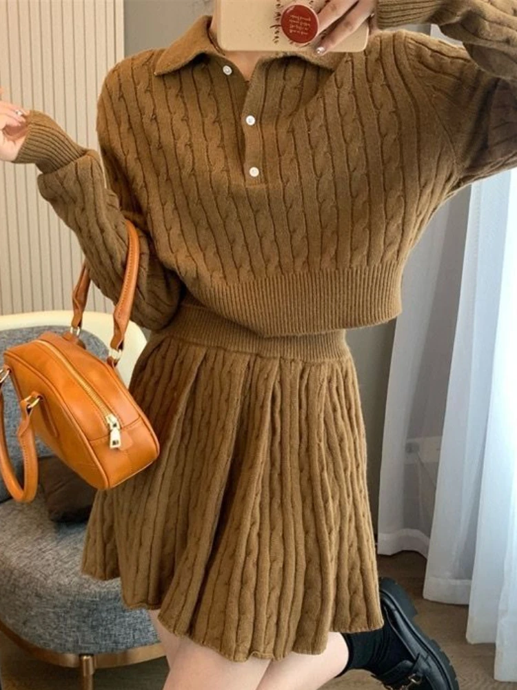 Вязаный французский винтажный комплект из двух предметов, женский корейский дизайнерский женский деловой костюм с длинным рукавом, Элегантный комплект 2023
Вязаный французский винтажный комплект из двух предметов, женский корейский дизайнерский женский деловой костюм с длинным рукавом, Элегантный комплект 2023