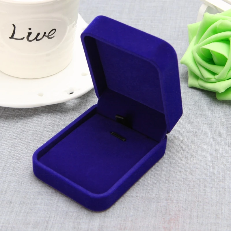 Свадебная большая красная синяя тканевая коробка для ожерелья и ювелирных изделий коробка для упаковки квадратных ожерелий коробка для демонстрации модный подарок 
Свадебная большая красная синяя тканевая коробка для ожерелья и ювелирных изделий коробка для упаковки квадратных ожерелий коробка для демонстрации модный подарок