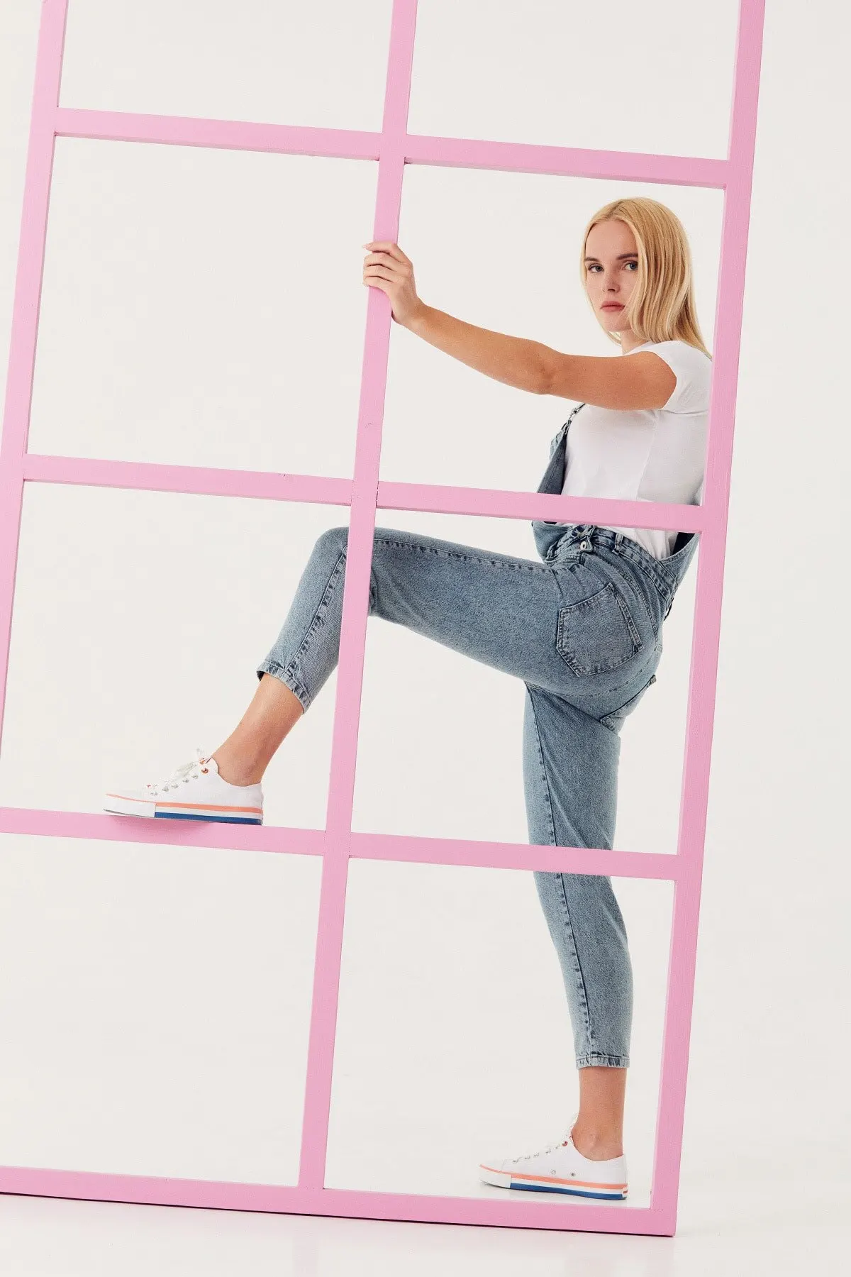 Women's Overalls Washed Jean Salopet Style Hot Casual Loose Baggy Trousers Jumpsuit Jumpsuit Jumpsuit Jumpsuit Broadcloth
Women's Overalls Washed Jean Salopet Style Hot Casual Loose Baggy Trousers Jumpsuit Jumpsuit Jumpsuit Jumpsuit Broadcloth