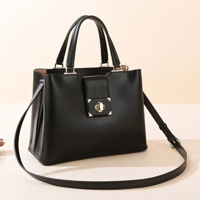 Luxury bag Large Capacity Women's Handbag 2023 New Temperament Soft Leather Commuter One Shoulder Crossbody Bags and Purses
Luxury bag Large Capacity Women's Handbag 2023 New Temperament Soft Leather Commuter One Shoulder Crossbody Bags and Purses