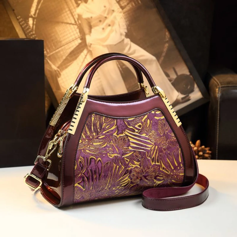 Genuine leather dumpling bag Genuine leather high-end handbag Large capacity single shoulder crossbody bag for women
Genuine leather dumpling bag Genuine leather high-end handbag Large capacity single shoulder crossbody bag for women