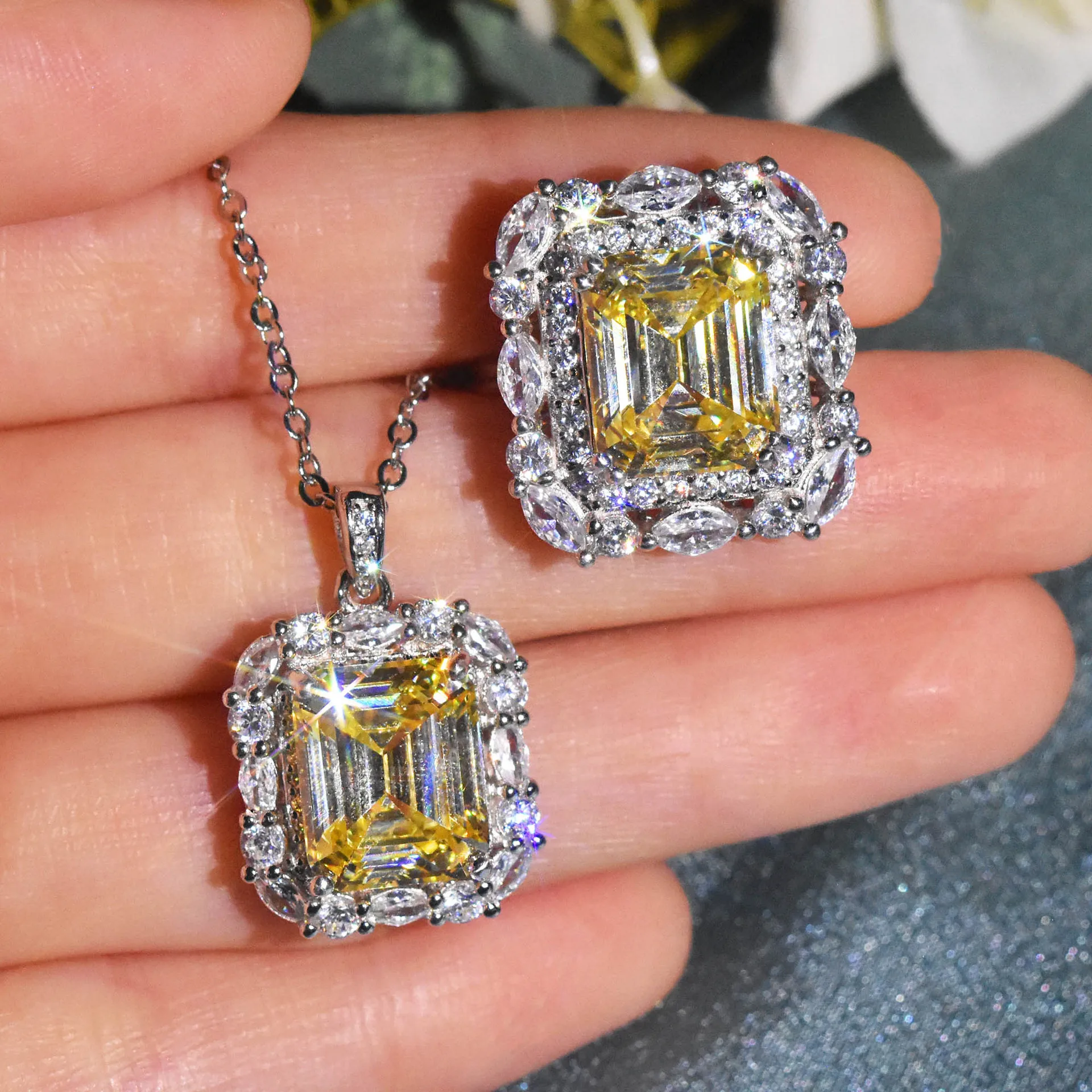 Foydjew New Real S925 Sterling Silver Jewelry Sets Women's Luxury Yellow Diamond Pendant Necklaces Color Treasure Open Rings
Foydjew New Real S925 Sterling Silver Jewelry Sets Women's Luxury Yellow Diamond Pendant Necklaces Color Treasure Open Rings
