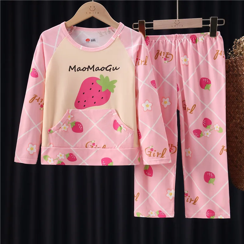 Детская Пижама с длинным рукавом, на возраст 6-12 лет 
Детская Пижама с длинным рукавом, на возраст 6-12 лет