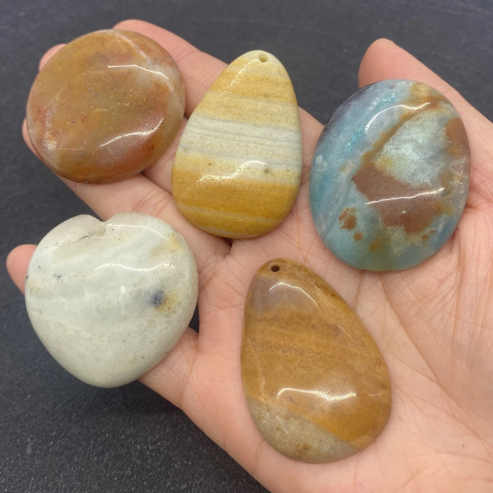 5pcs/set Natural Stone Agate Charms Necklace Pendant Reiki Amulet Heart Shape Jewelry DIY Making Earrings Round Charms Accessory
5pcs/set Natural Stone Agate Charms Necklace Pendant Reiki Amulet Heart Shape Jewelry DIY Making Earrings Round Charms Accessory