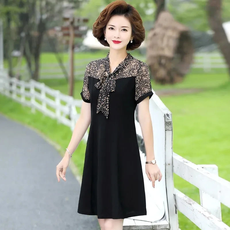 2022 Summer Patchwork Floral Print Dress Mom Short Sleeve Casual A-Line Dress Women Elegant Bodycon Dresses Vestidos Mujer
2022 Summer Patchwork Floral Print Dress Mom Short Sleeve Casual A-Line Dress Women Elegant Bodycon Dresses Vestidos Mujer