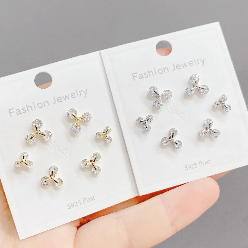 Wholesale Korean Style Popular S925 Silvers Pin Stud Earrings 3 Pair Set Zircon Anti-Allergy Women's
Wholesale Korean Style Popular S925 Silvers Pin Stud Earrings 3 Pair Set Zircon Anti-Allergy Women's