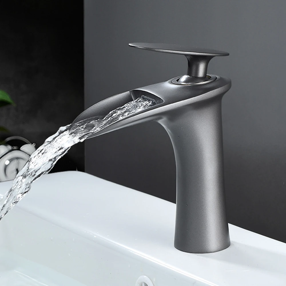 Смеситель для раковины, латунный кран «Водопад» для холодной и горячей воды, креативный держатель для ванной комнаты
Смеситель для раковины, латунный кран «Водопад» для холодной и горячей воды, креативный держатель для ванной комнаты