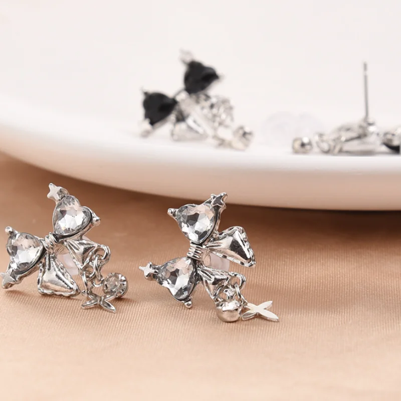 Girls Earring Jewelry Sparkle Zircon Pendant Stud Bow Earrings for Women Korean Fashion Silver Accesorios Lady Cute Gift Earring
Girls Earring Jewelry Sparkle Zircon Pendant Stud Bow Earrings for Women Korean Fashion Silver Accesorios Lady Cute Gift Earring