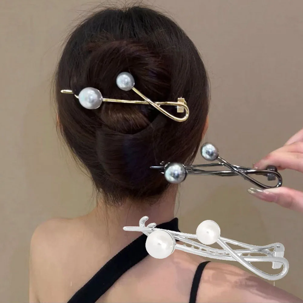 Frog Buckle Ponytail Clip Back Head Barrettes Geometric Twisted Hairpin Metal Two Pearls Hair Clip Hair Accessories Non Slip
Frog Buckle Ponytail Clip Back Head Barrettes Geometric Twisted Hairpin Metal Two Pearls Hair Clip Hair Accessories Non Slip