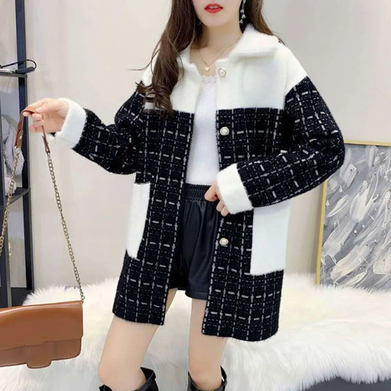 2022New Autumn Winter Imitation Mink Fleece Woolen Women Jacket Korean Short Spell Color Slim Wool Coat Female Casual Tops R2173
2022New Autumn Winter Imitation Mink Fleece Woolen Women Jacket Korean Short Spell Color Slim Wool Coat Female Casual Tops R2173
