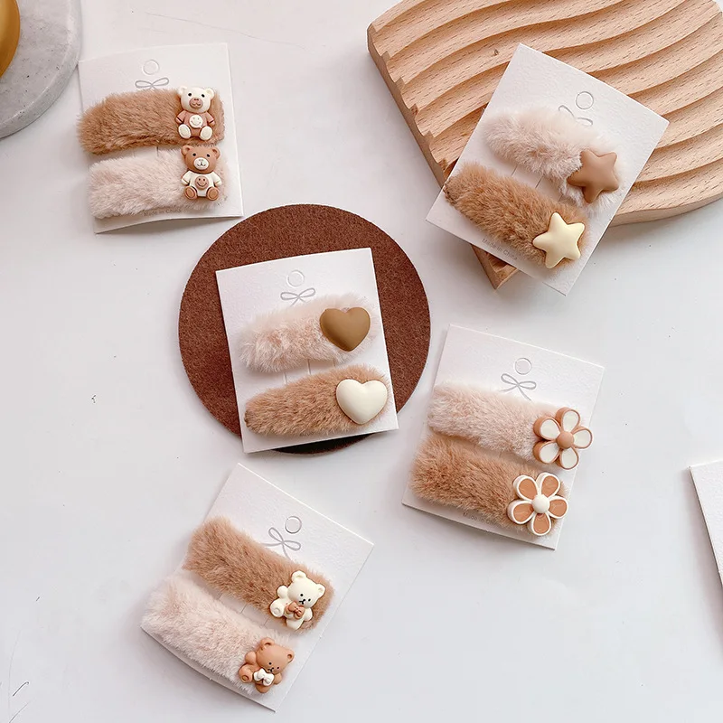 2pcs/set 2023 New Soft Baby Girl Hair Pins Clips Winter Cute Kawaii Bear Star Hairpins Barrette for Children Kids Accessories
2pcs/set 2023 New Soft Baby Girl Hair Pins Clips Winter Cute Kawaii Bear Star Hairpins Barrette for Children Kids Accessories
