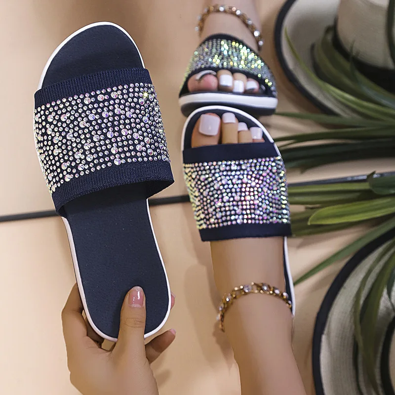 Women Slippers Beach Summer Shoes Women Rhinestones Flat Slides 2022 New Outdoor Shoes Female Casual Sandals Plus Size 35~43
Women Slippers Beach Summer Shoes Women Rhinestones Flat Slides 2022 New Outdoor Shoes Female Casual Sandals Plus Size 35~43