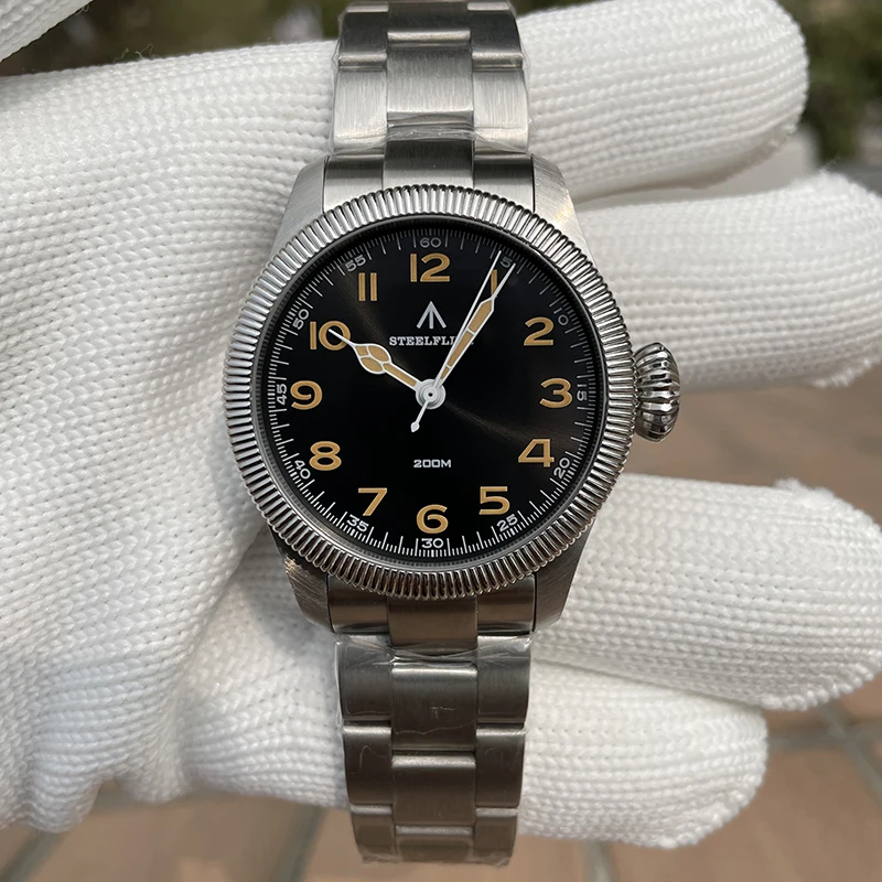 2023 New STEELFLIER SF741 Men Dive Quartz Watch Onion Crow VH31 Movement Swiss Luminous 200m Waterproof Watches 39MM 316L Case
2023 New STEELFLIER SF741 Men Dive Quartz Watch Onion Crow VH31 Movement Swiss Luminous 200m Waterproof Watches 39MM 316L Case