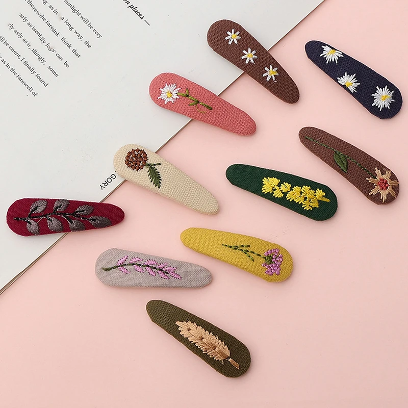 Girls Kids Sweet Embroidery Daisy Embroidery Hair Clips Waterdrop Shape BB Hairpin Barrettes Hairpins Headwear Hair Accessories
Girls Kids Sweet Embroidery Daisy Embroidery Hair Clips Waterdrop Shape BB Hairpin Barrettes Hairpins Headwear Hair Accessories