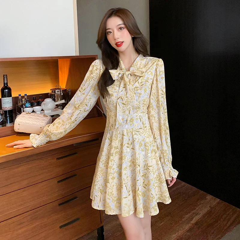 Women's Spring Dress 2022 French Style Casual Floral Print Long Sleeve Petal Sleeve High Waist Dresses Dropshipping
Women's Spring Dress 2022 French Style Casual Floral Print Long Sleeve Petal Sleeve High Waist Dresses Dropshipping