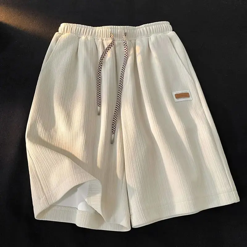 2023 summer women's pants tied rope shorts straight loose elastic elastic waist large size women's breathable trunk casual jeans
2023 summer women's pants tied rope shorts straight loose elastic elastic waist large size women's breathable trunk casual jeans