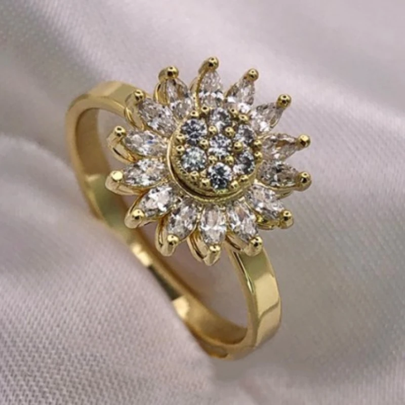 Hot Sale Fashion New 2022 Golden Sunflower Ring Female Rotary Opening Adjustable Sunflower Shaped Micro-set Zircon Ring
Hot Sale Fashion New 2022 Golden Sunflower Ring Female Rotary Opening Adjustable Sunflower Shaped Micro-set Zircon Ring